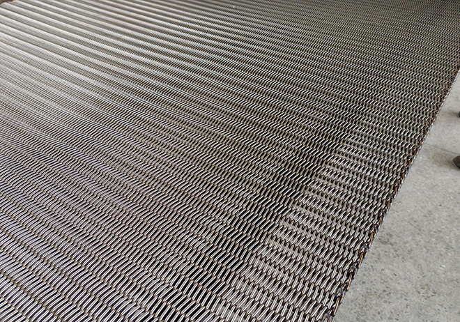 为什么不锈钢网带容易受到环境的影响